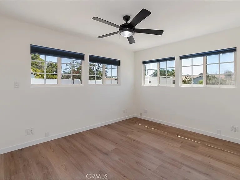 11000 Gaviota Ave — Photo 23