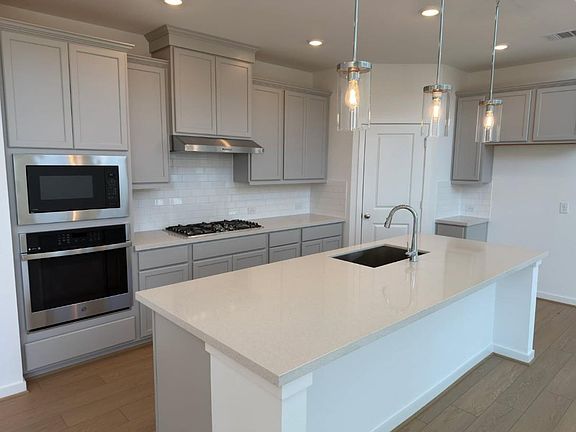 2nd image of 9715 Yaletzi Gardens St