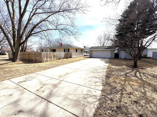 301 East 8th Avenue, Brodhead, WI 53520