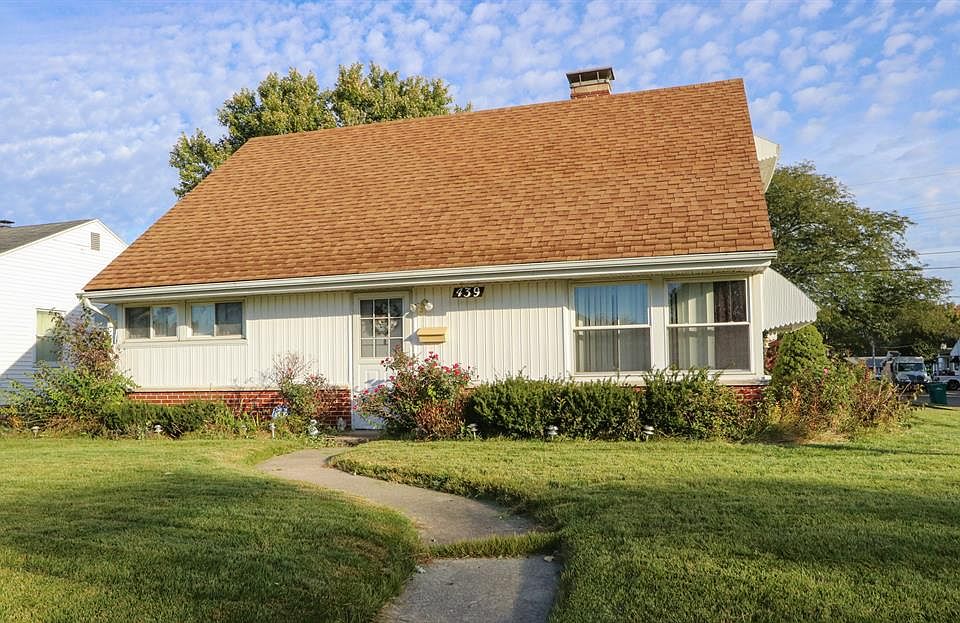 1st image of 439 McIntire Dr