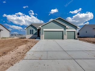 10745 W Sondra St, Maize, KS 67101