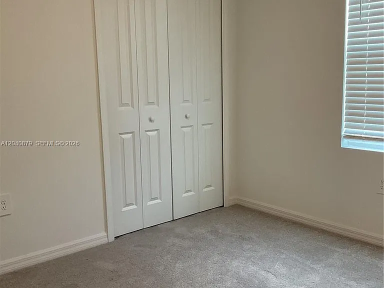 19619 Fairhill Ct — Photo 16