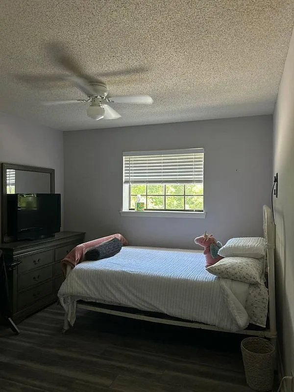 1 bed, 1.0 bath, 1100 sqft, $1,100 — Photo 3
