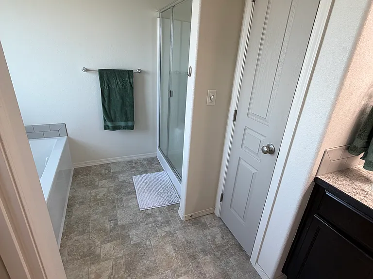 3577 SW Pumice Stone Ave — Photo 6