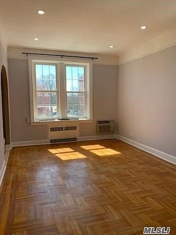 1st image of 12 Hamilton Pl #B