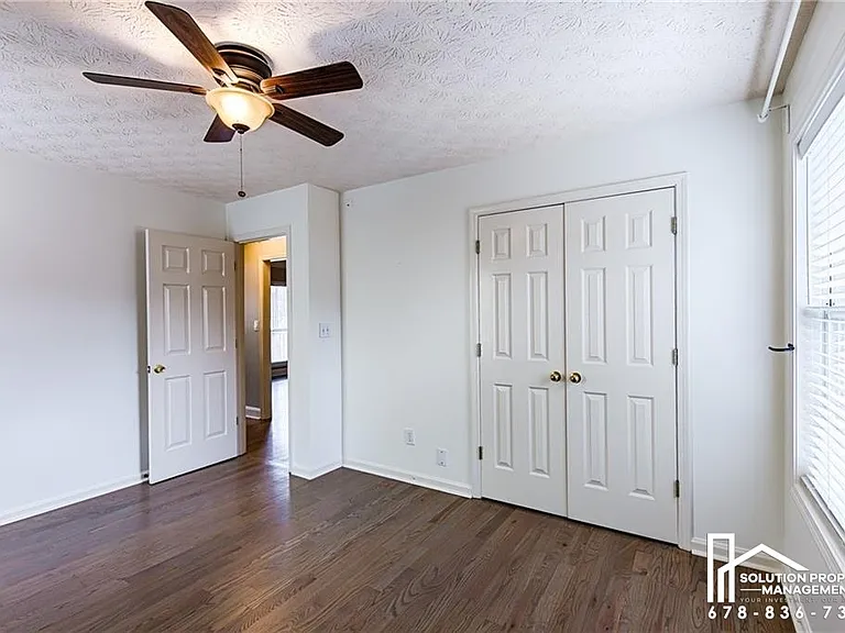 4929 Baker Plantation Way — Photo 18
