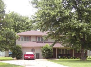 612 Scenic Hills Dr, Newbern, TN 38059