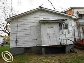 4th image of 4519 Saint Clair St