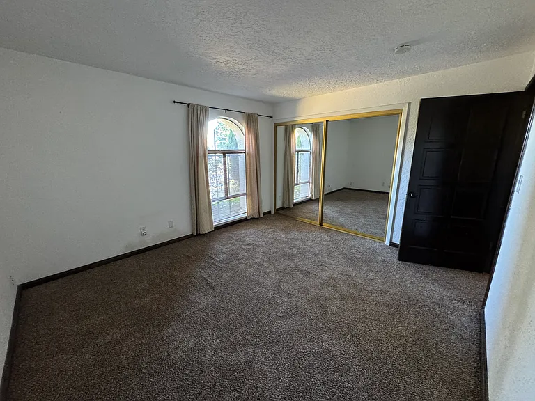 7860 Hill Rd — Photo 12