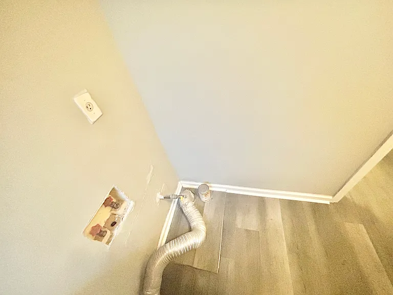 1830 E Riverside Dr #1 — Photo 13