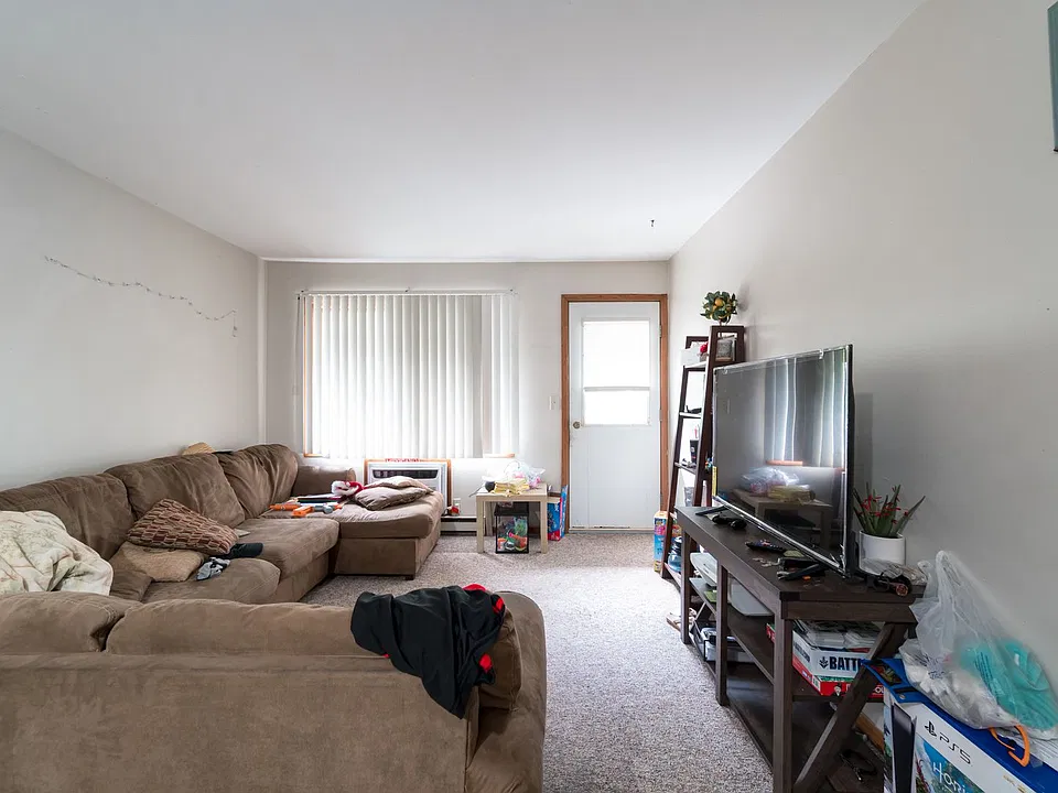 220 S Holly Ave