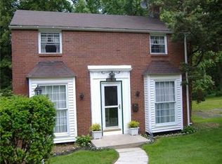 11838 Joan Dr, Pittsburgh, PA 15235