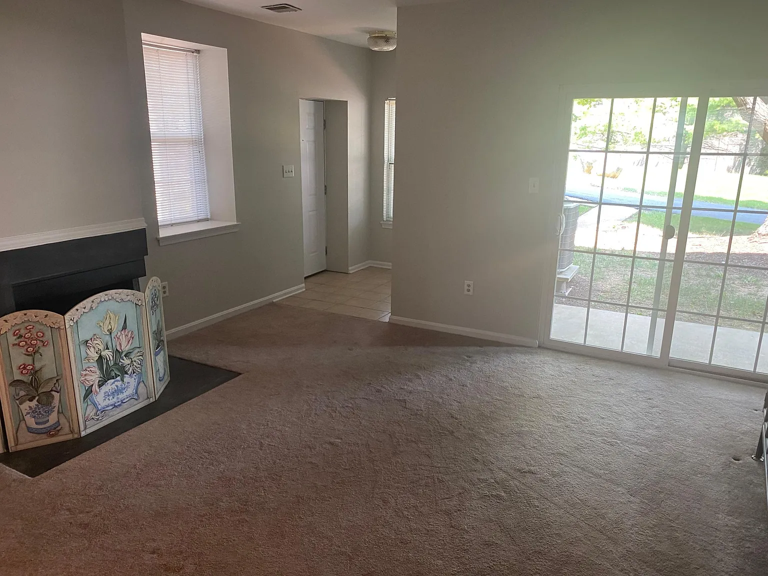 2 bed, 1.5 bath, 1184 sqft, $1,800 — Photo 1
