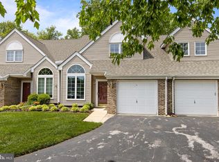 16 Grosvenor Ct, Wilmington, DE 19804