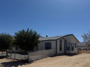 9141 Deep Creek Rd, Apple Valley, CA 92308
