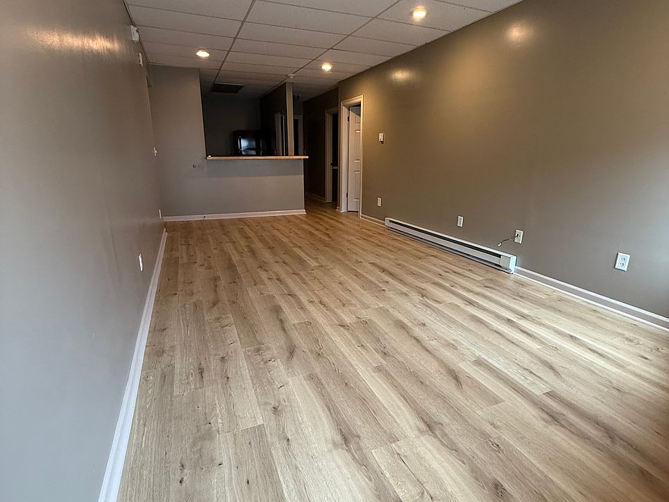 1st image of 105 S Main St APT 202