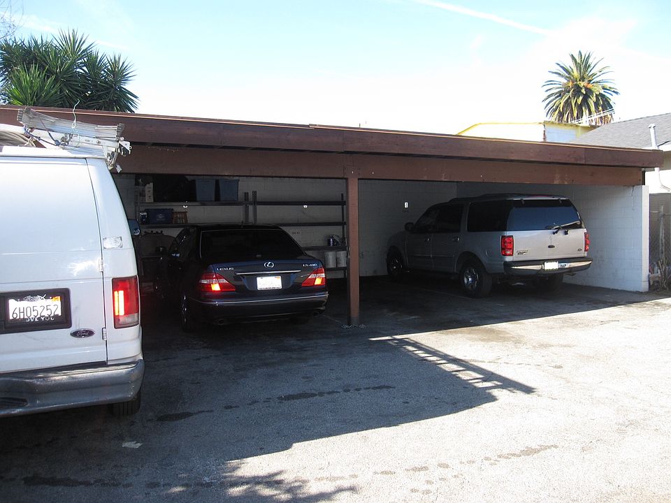 2nd image of 543 N Summit Ave #2