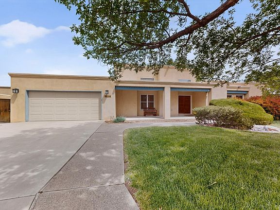 2nd image of 2308 Calle De Real NW
