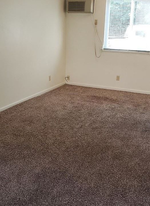 1st image of 1365 Magnolia Ave APT 23