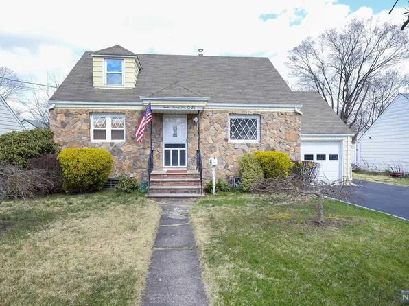 12-25 Eastern Dr, Fair Lawn, NJ 07410