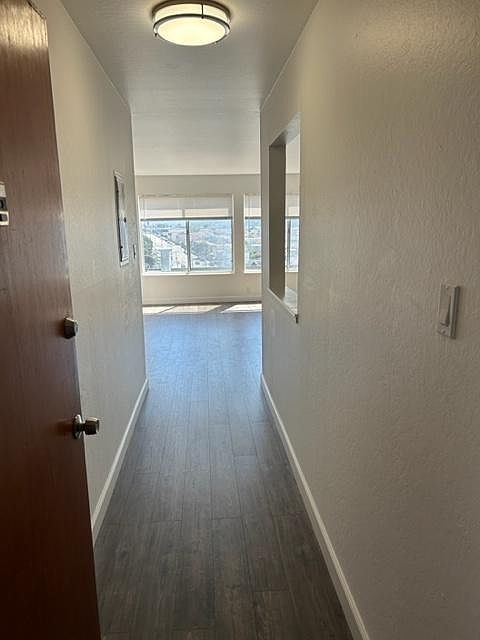 1st image of 400 Castle St #6