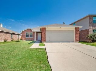 1629 Sierra Meadow Ln #1, Justin, TX 76247