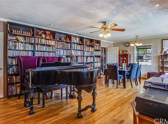 2nd image of 18705 Doty Ave
