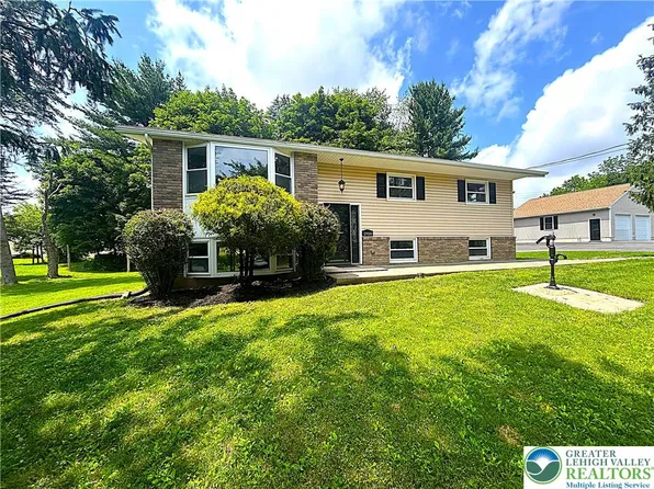 2926 W Beersville Rd, Bath, PA 18014