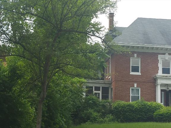 2nd image of 987 Marion Ave