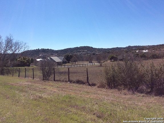 5th image of 120 Stieler Springs Ln
