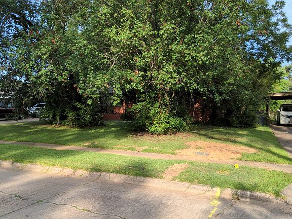 2nd image of 8526 Elmview Pl