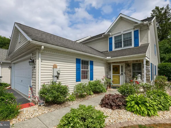 19 Hemlock Dr, Maytown, PA 17550