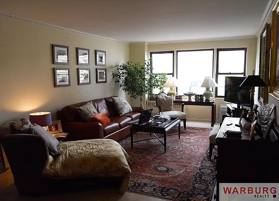 Rented by Warburg | media 21
