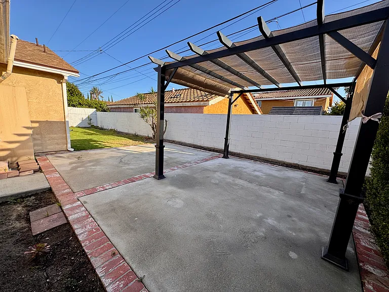 8434 Donovan St — Photo 19
