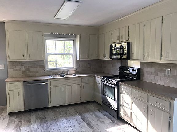 4th image of 2020 Anderson Hwy