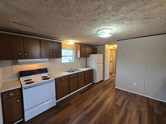 2nd image of 491 Chapman Rd #9