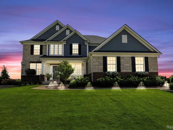 20906 Torbay Dr, Northville, MI 48167