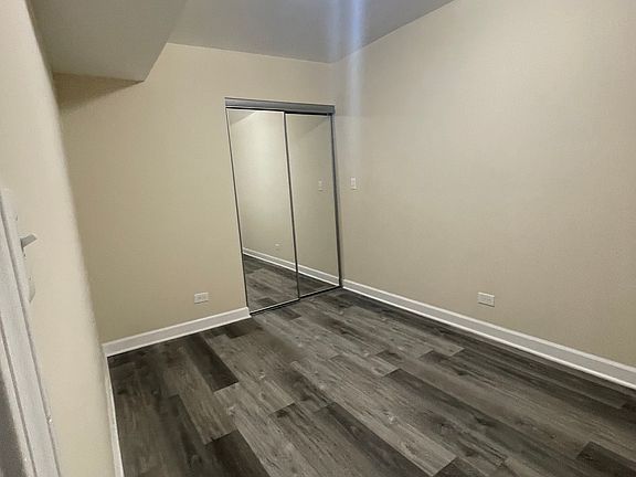 3rd image of 1004 S Oakley Blvd #Bf