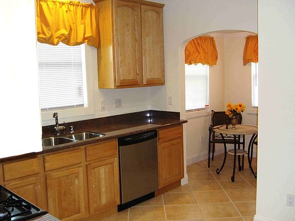 Gourmet Kitchen with Breakfast Nook