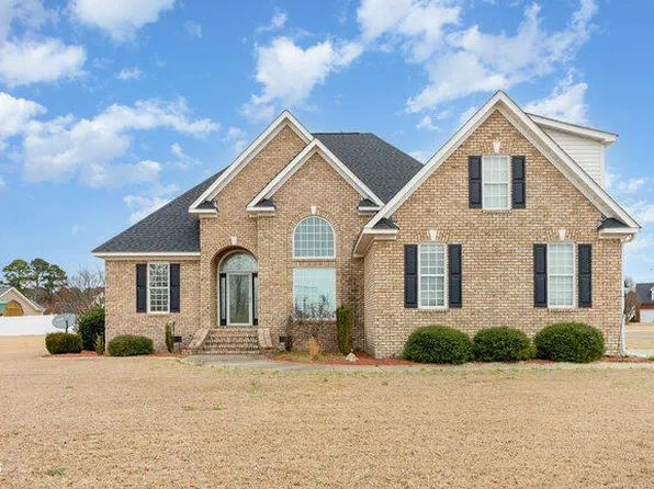 101 Eagles Pointe Dr, Goldsboro, NC 27530