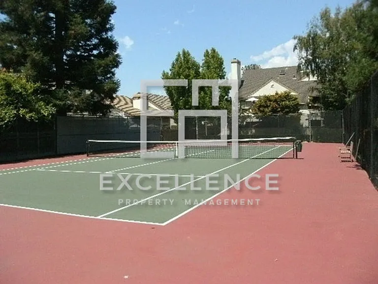 1336 Greenwich Ct — Photo 14