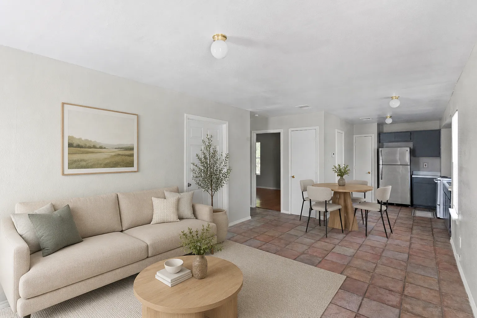 2 bed, 700 sqft, $1,250 — Photo 3