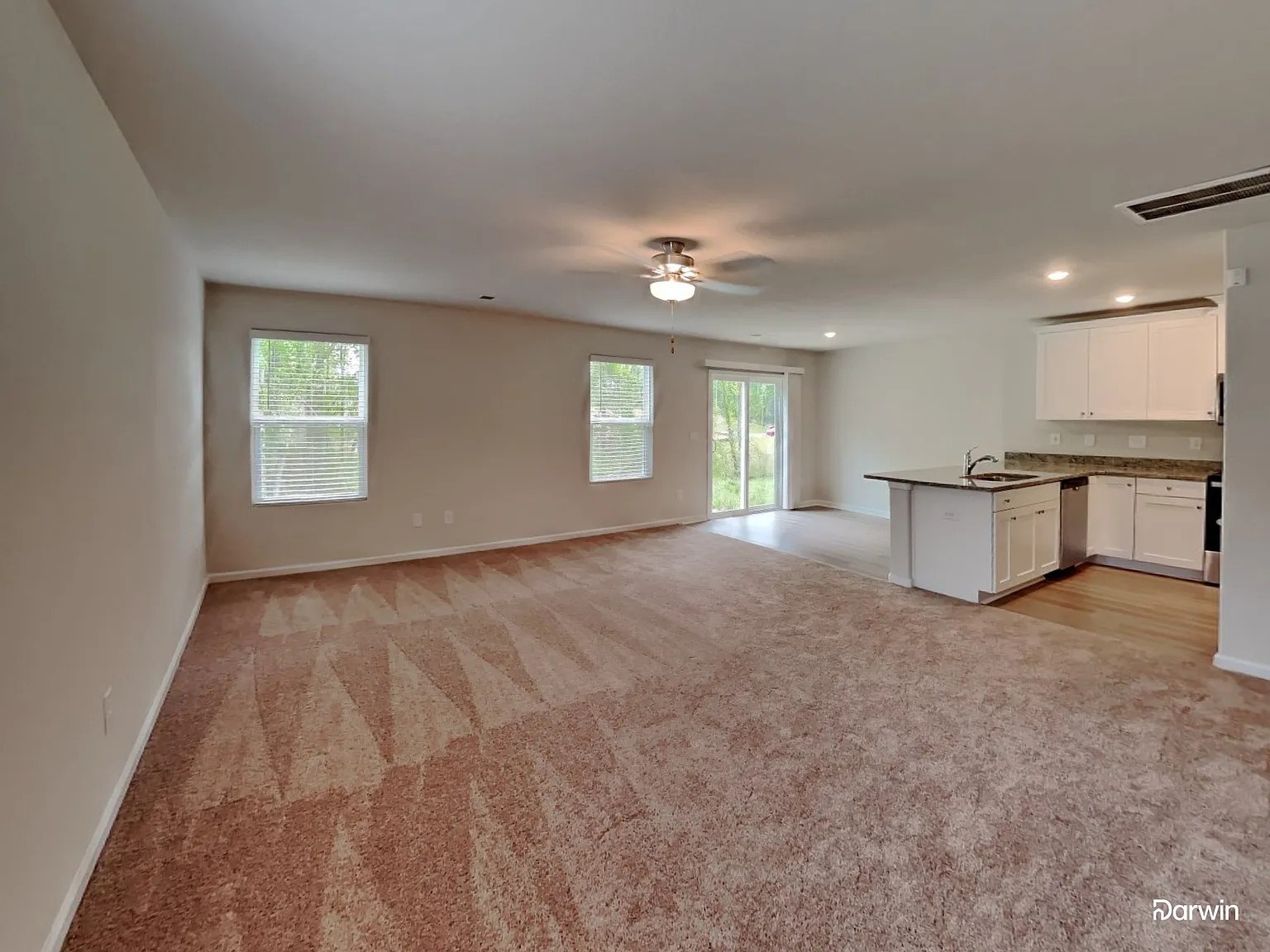 3 bed, 2.5 bath, 1679 sqft, $1,990 — Photo 4