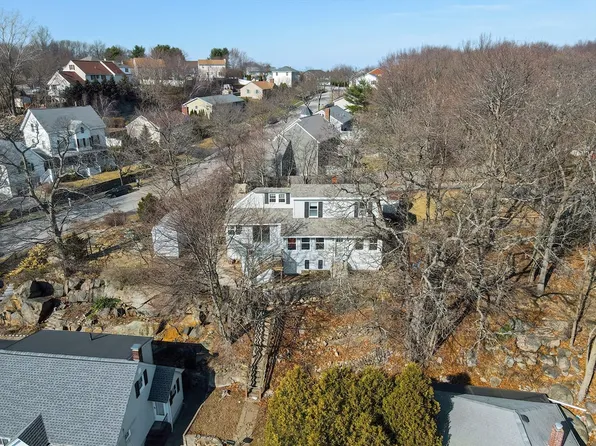 55 Bartholomew St, Peabody, MA 01960