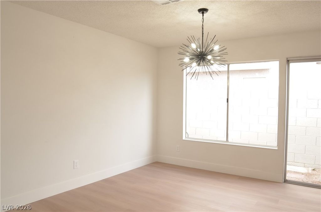 5028 Meadow Grove Ct, Las Vegas, NV - View 6