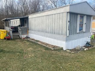 126 Wiltshire Cir, Inwood, WV 25428