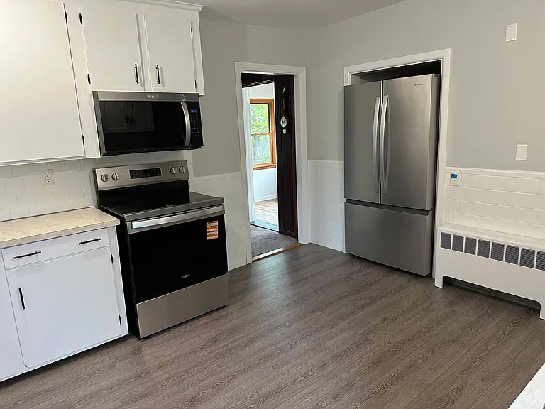 Kitchen with New appliances & flooring