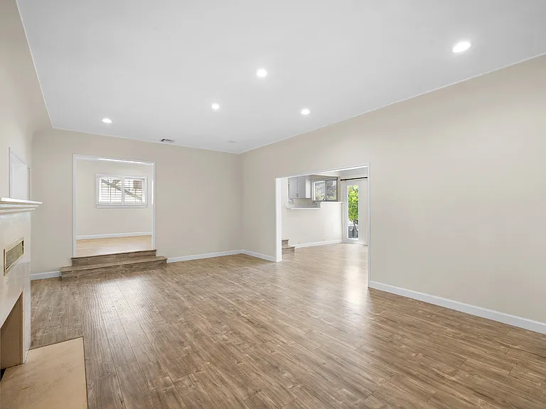 1635 Grandview Ave — Photo 8