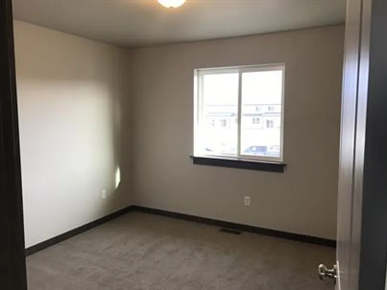 1311 Westwood Cir — Photo 26