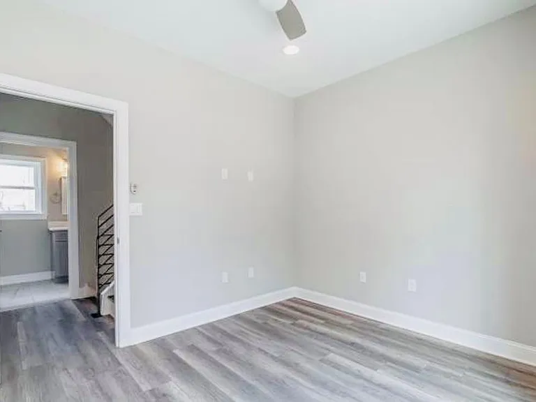 1254 N Burns St — Photo 9